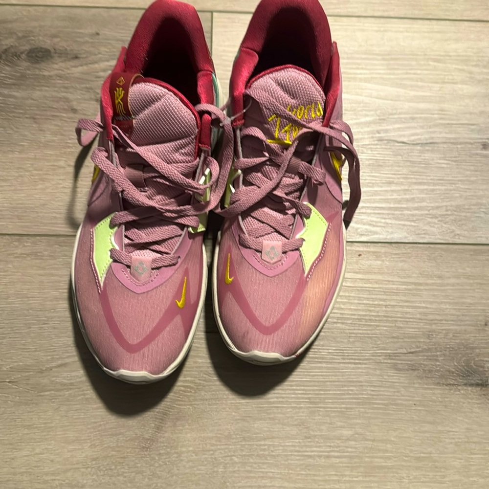 basketball shoes